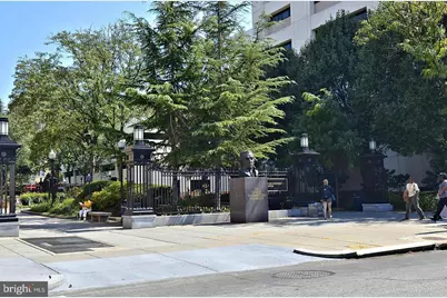 2401 H Street NW #307, Washington, DC 20037 - Photo 21