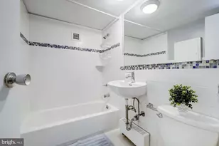 2401 H St NW, Washington, DC 20037 - Photo 13