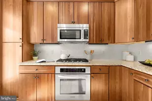 907 3rd Pl SE, Washington, DC 20003 - Photo 13