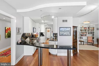 700 New Hampshire Avenue NW #1218, Washington, DC 20037 - Photo 9