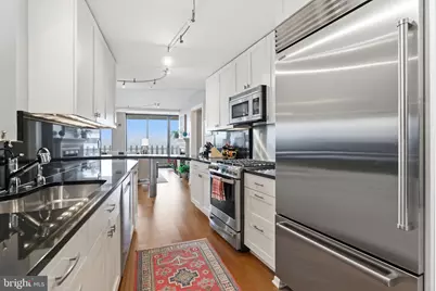 700 New Hampshire Avenue NW #1218, Washington, DC 20037 - Photo 5