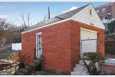 2021 32nd Place SE, Washington, DC 20020 - Photo 27