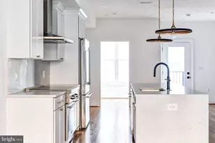 2910 18th St NW, Washington, DC 20009 - Photo 11