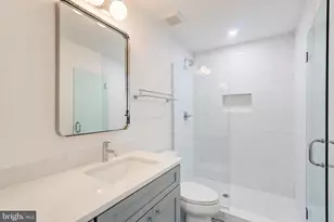 2910 18th St NW, Washington, DC 20009 - Photo 51