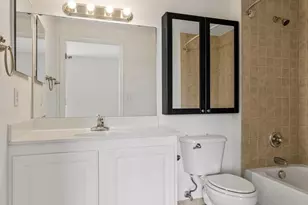 350 G St SW, Washington, DC 20024 - Photo 25