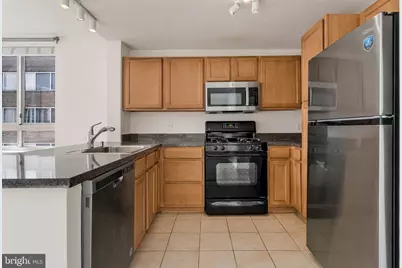 350 G Street SW #N501, Washington, DC 20024 - Photo 11