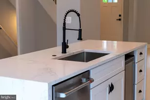 706 Longfellow St NW, Washington, DC 20011 - Photo 11