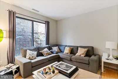 1208 1/2 33rd St NW, Washington, DC 20007 - Photo 7