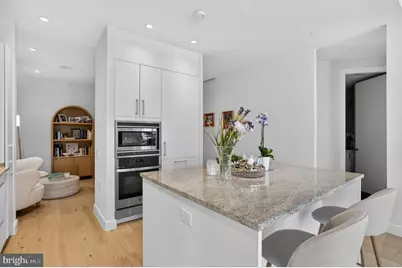 1177 22nd Street NW #2M, Washington, DC 20037 - Photo 9