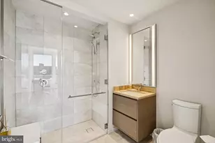 601 Wharf St SW, Washington, DC 20024 - Photo 17