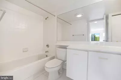 2111 Wisconsin Avenue NW #317, Washington, DC 20007 - Photo 21