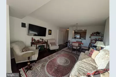 2111 Wisconsin Avenue NW #317, Washington, DC 20007 - Photo 7