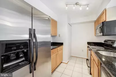 2111 Wisconsin Avenue NW #317, Washington, DC 20007 - Photo 13