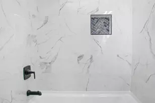 702 19th St NE, Washington, DC 20002 - Photo 23