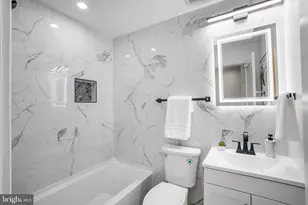 702 19th St NE, Washington, DC 20002 - Photo 19