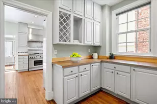 2210 Wyoming Ave NW, Washington, DC 20008 - Photo 11