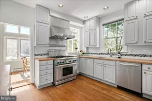 2210 Wyoming Ave NW, Washington, DC 20008 - Photo 7