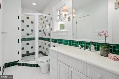 2210 Wyoming Avenue NW, Washington, DC 20008 - Photo 63