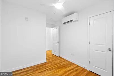 220 2nd Street SE #303, Washington, DC 20003 - Photo 11