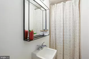 2306 38th St NW, Washington, DC 20007 - Photo 25