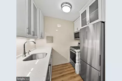 2030 F Street NW #1008, Washington, DC 20006 - Photo 9