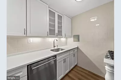 2030 F Street NW #1008, Washington, DC 20006 - Photo 7