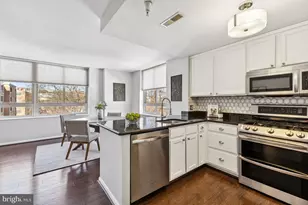 355 I Street SW, Washington, DC 20024 - Photo 9