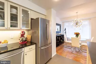 1045 31st St NW, Washington, DC 20007 - Photo 21