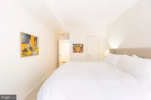 1045 31st St NW, Washington, DC 20007 - Photo 29