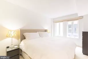 1045 31st St NW, Washington, DC 20007 - Photo 27