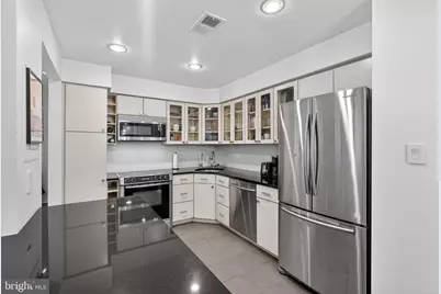 1045 31st Street NW #21, Washington, DC 20007 - Photo 7