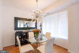 1045 31st St NW, Washington, DC 20007 - Photo 25