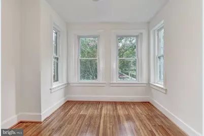 1674 Irving Street NW, Washington, DC 20010 - Photo 3