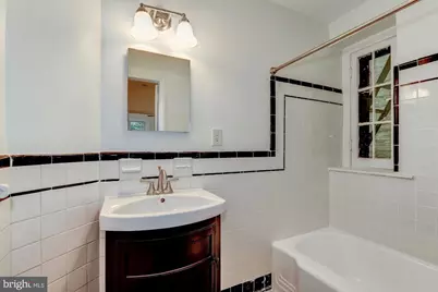 1674 Irving Street NW, Washington, DC 20010 - Photo 5