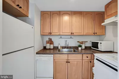 1133 13th Street NW #704, Washington, DC 20005 - Photo 9