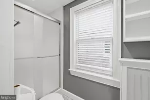 613 G St SE, Washington, DC 20003 - Photo 39