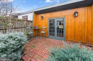 613 G St SE, Washington, DC 20003 - Photo 5