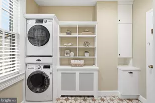 613 G St SE, Washington, DC 20003 - Photo 33