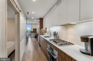 37 L St SE, Washington, DC 20003 - Photo 3