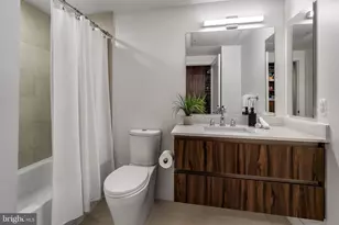 37 L St SE, Washington, DC 20003 - Photo 21