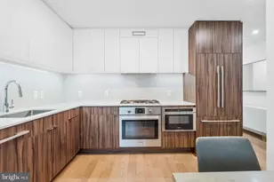 37 L St SE, Washington, DC 20003 - Photo 23