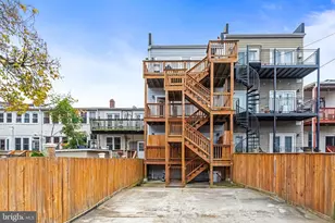 1221 Kenyon St NW, Washington, DC 20010 - Photo 21