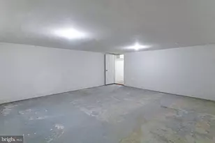 1221 Kenyon St NW, Washington, DC 20010 - Photo 25