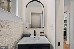 1742 L St NE, Washington, DC 20002 - Photo 9