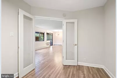 2325 42nd Street NW #420, Washington, DC 20007 - Photo 7