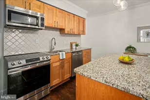 14 O St NW, Washington, DC 20001 - Photo 23