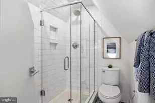 1015 D St NE, Washington, DC 20001 - Photo 31