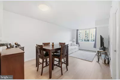 1000 New Jersey Avenue SE #216, Washington, DC 20003 - Photo 3