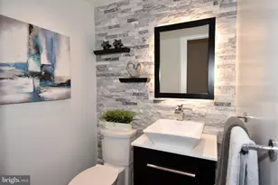 602 H St SW, Washington, DC 20024 - Photo 25