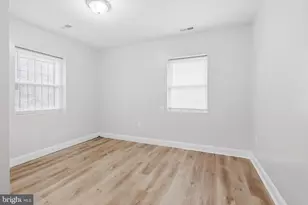 4633 Hillside Rd SE, Washington, DC 20019 - Photo 9